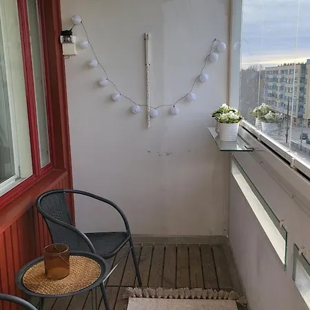 Appartement Direct Train To Helsinki And Airport, Near Shopping Center *