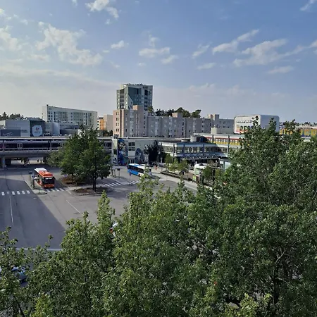 Appartement Direct Train To Helsinki And Airport, Near Shopping Center Vantaa